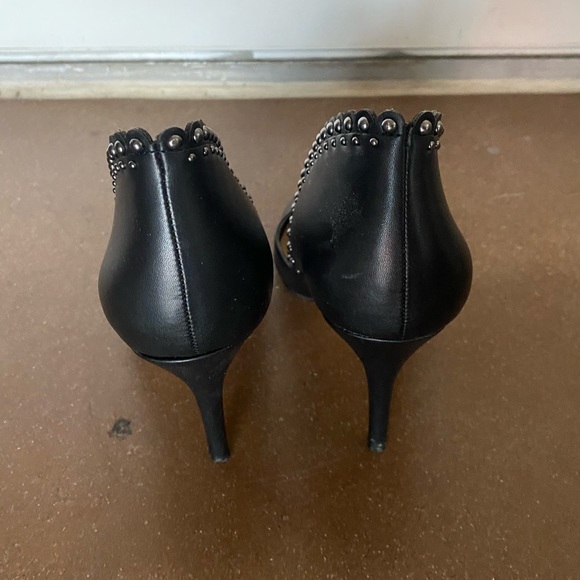 Jessica Simpson Black Pumps - Picture 4 of 4